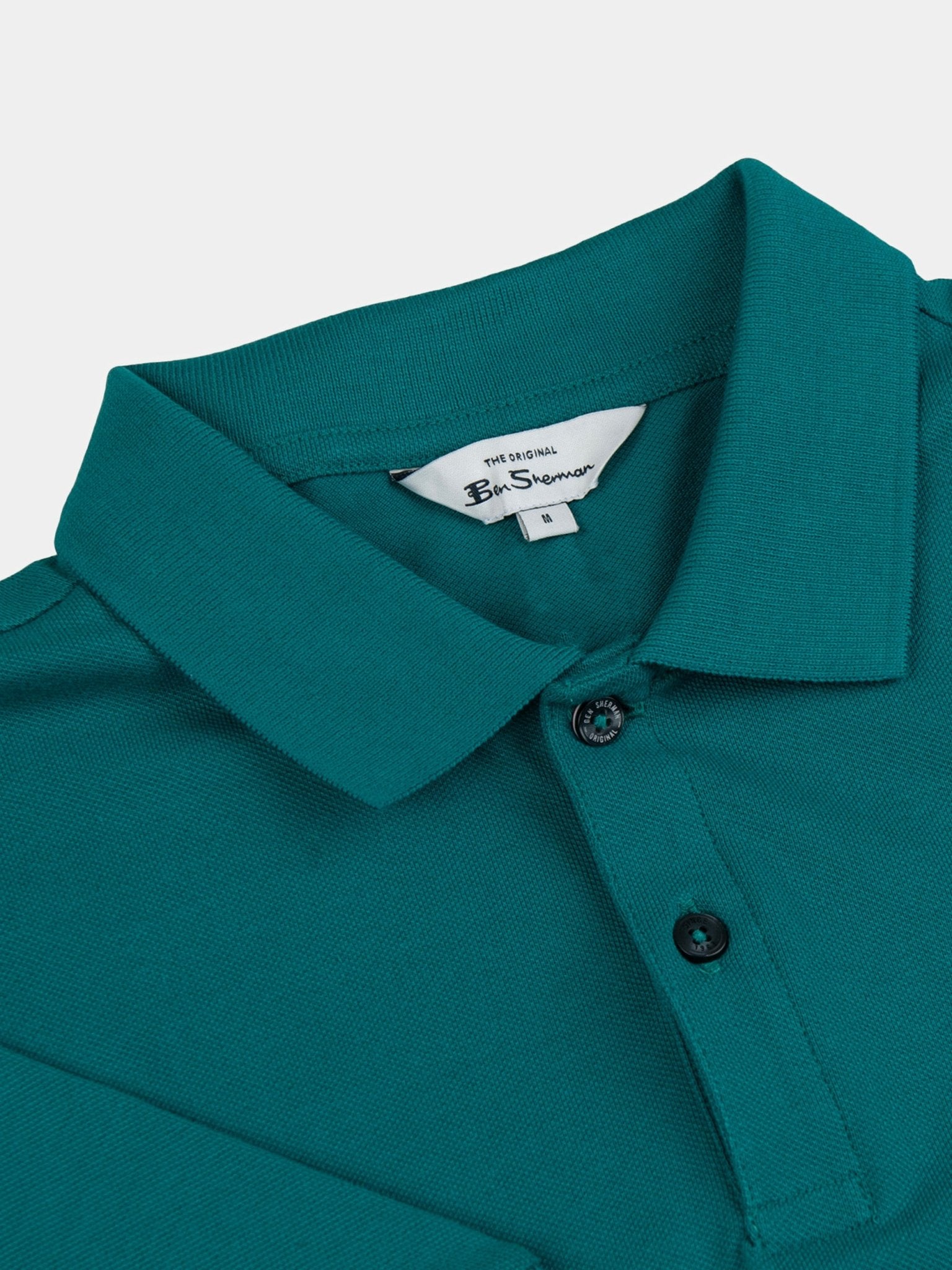 Ben Sherman Bottle Green Polo Shirt – Close-Up of Flat Knit Collar and Two-Button Placket