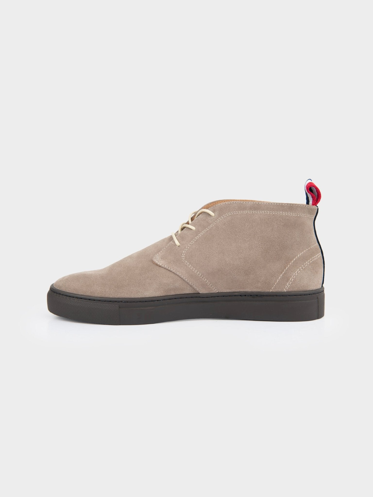 Ben Sherman Sugarman suede chukka boot in taupe, inner side view with heel tab