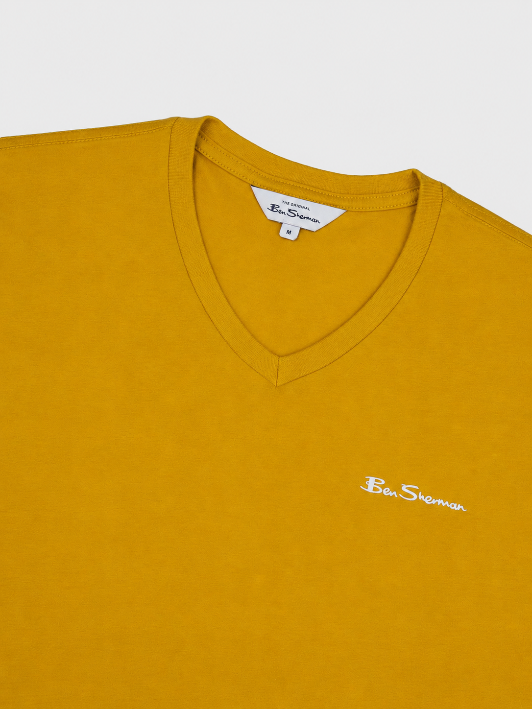 ESSENTIAL V NECK SHORT SLEEVE T-SHIRT - DIJON