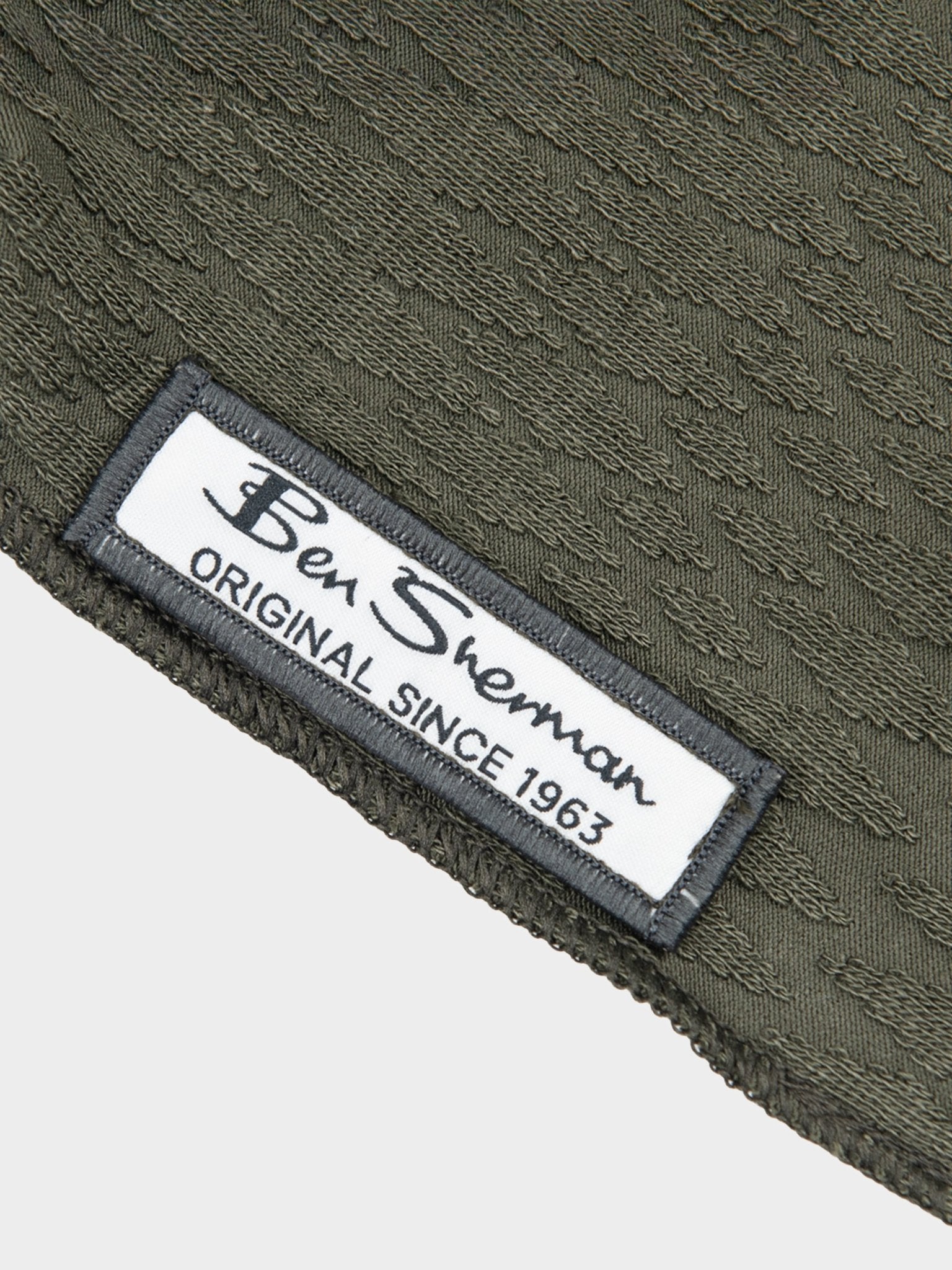 Ben Sherman Original Since 1963 woven label on olive green knit scarf