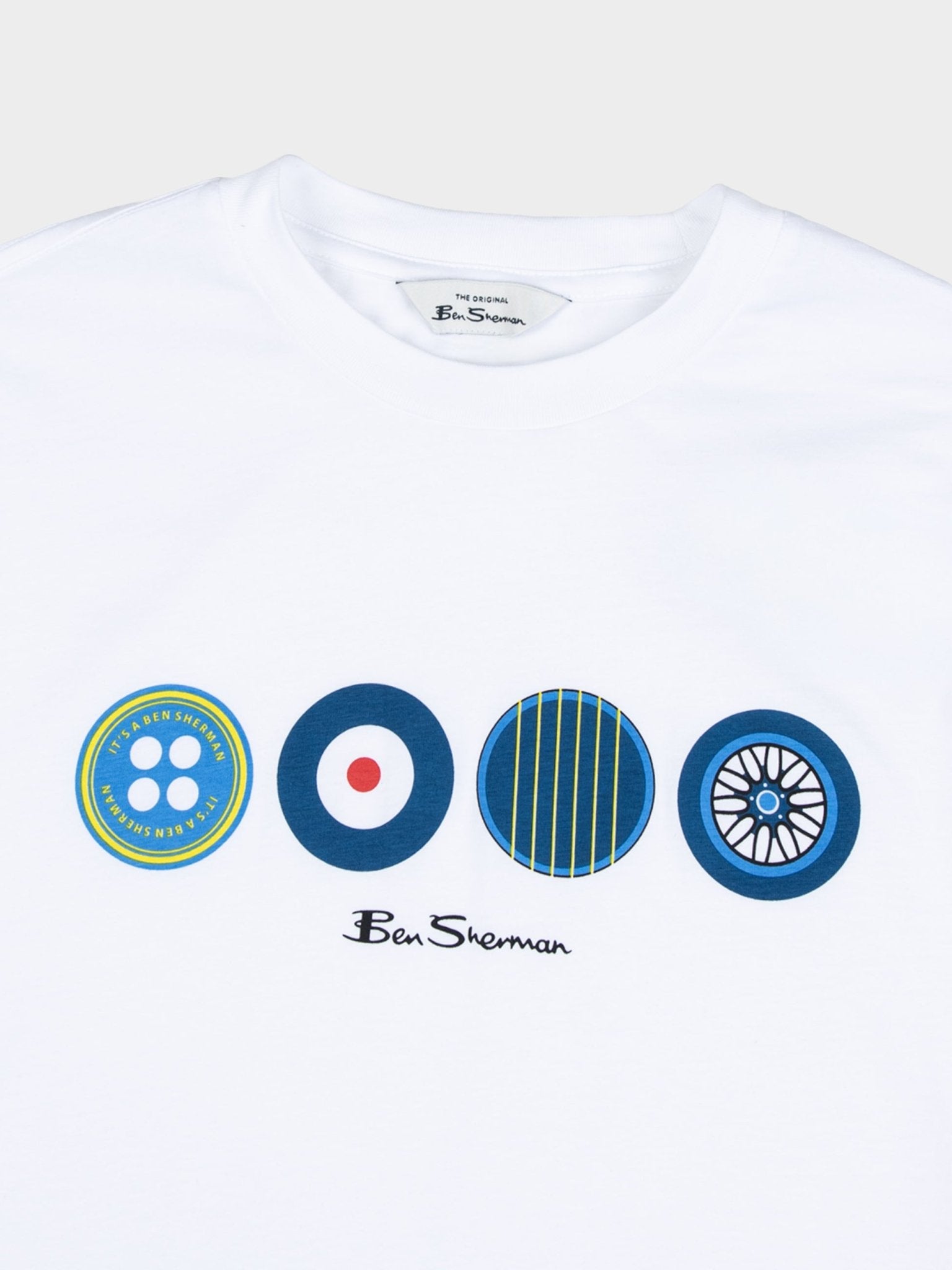 Close-up of Ben Sherman It's a Ben Sherman Tee White – detail of mod-heritage graphic print featuring British-inspired design icons