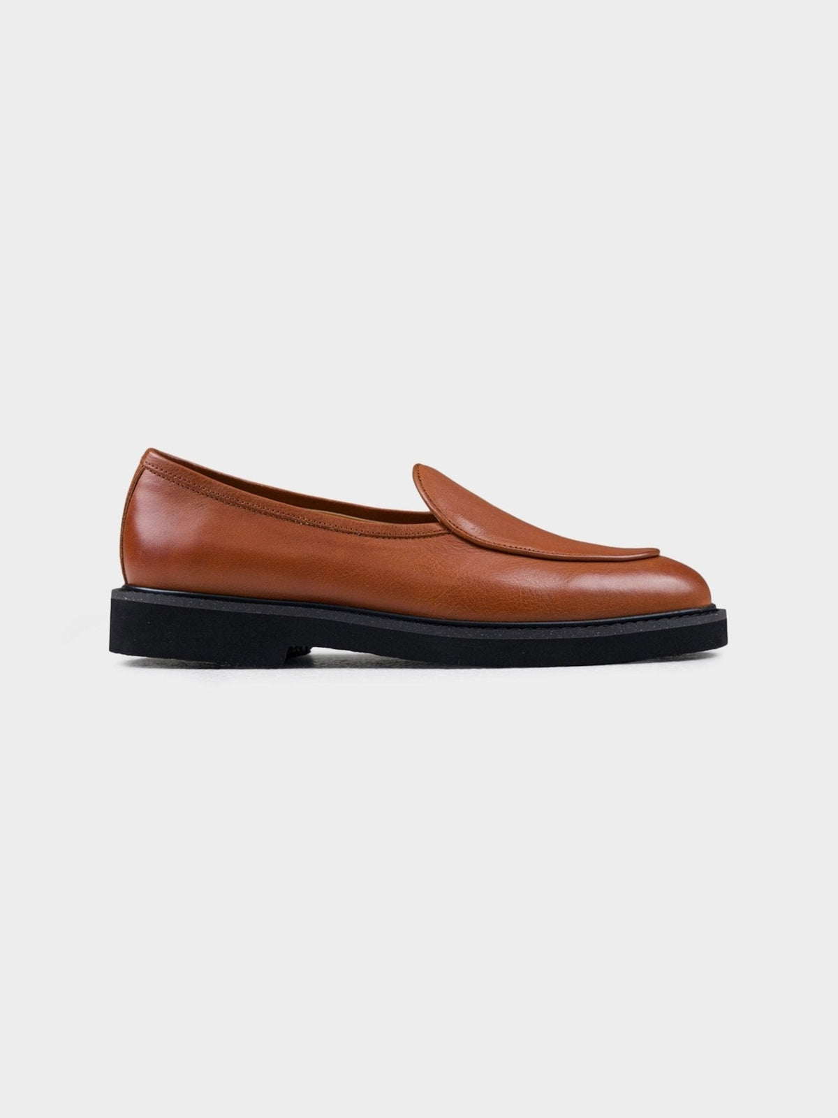 Ben Sherman Camden Leather Slip On in Walnut