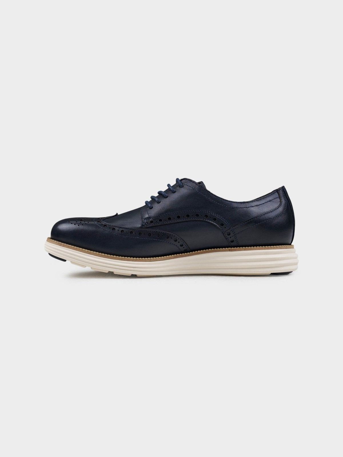 Ben Sherman Hampton Brogues in Navy – image 2 of 4