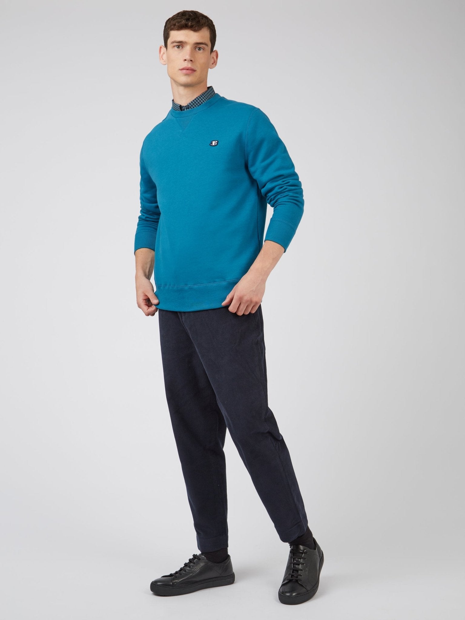 Tapered Corduroy Trouser (Relaxed Fit) - Navy